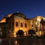 Bed & Breakfast Lt Teatro Massimo